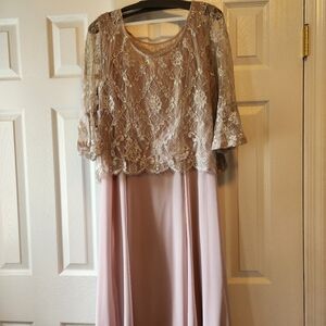 Ursula of Switzerland size 14 dress